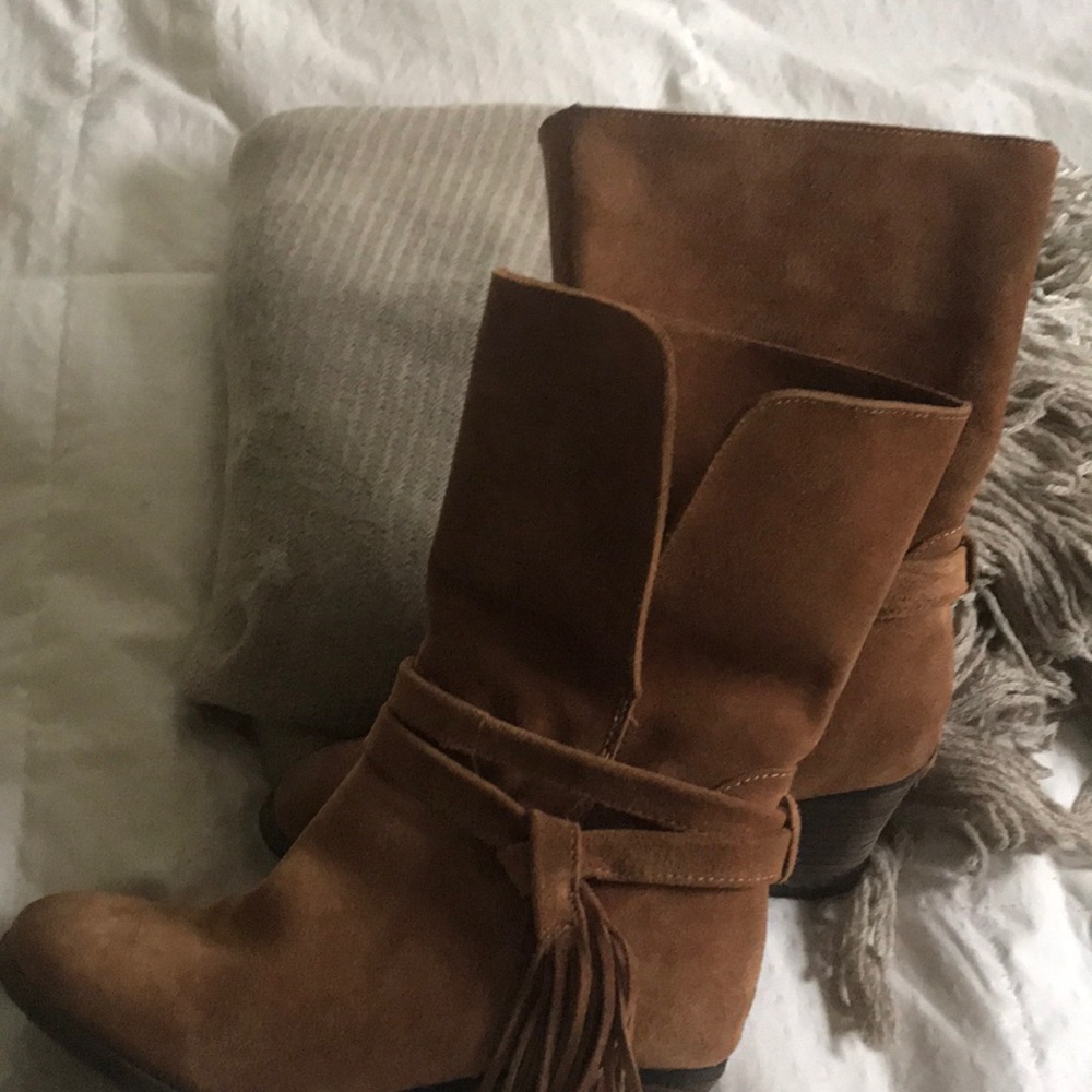 Sbicca vintage collection suede boots
